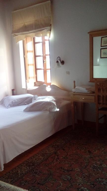 Theoni'S House Hotel Dhimitra  ภายนอก รูปภาพ