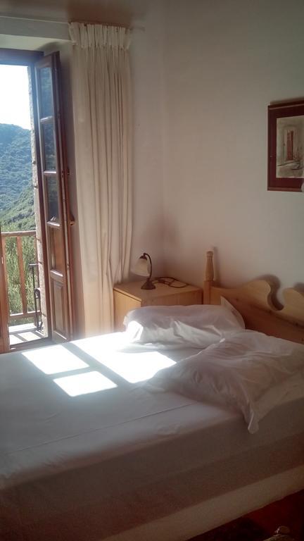 Theoni'S House Hotel Dhimitra  ภายนอก รูปภาพ